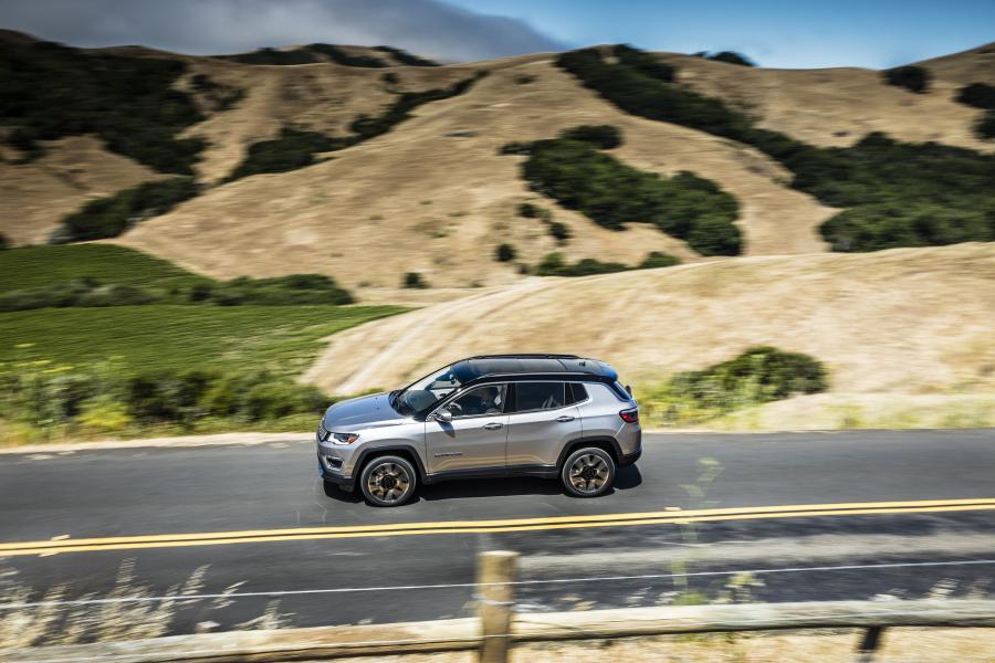  Jeep Compass Limited 2017 года  (NA) (фото 27 из 62)